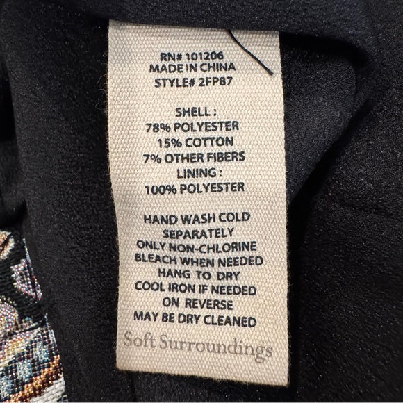 Soft Surroundings Jacket Jacquard Venezia Paisley metallic Frog Closure Sz MED - Picture 9 of 9
